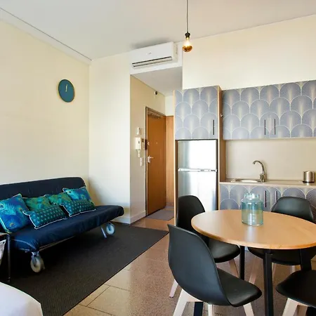 Apartamento Trindade 77 *