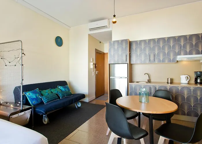 Apartamento Trindade 77 *