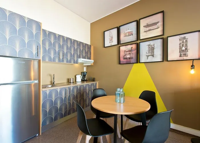 Trindade 77 Apartamento *